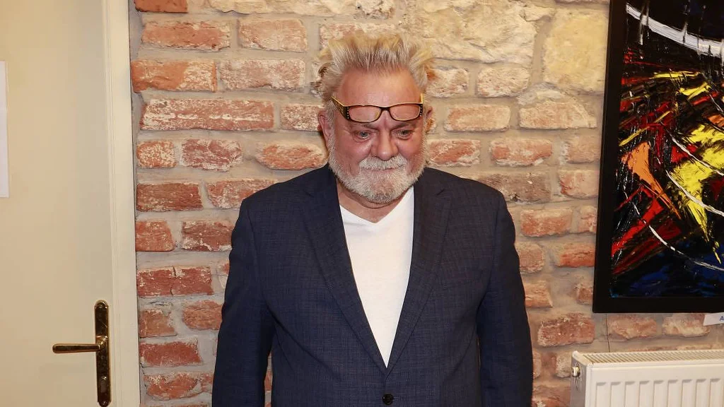 „Děda zabil babičku přede mnou.“ Mrazivé dětství slavného baviče