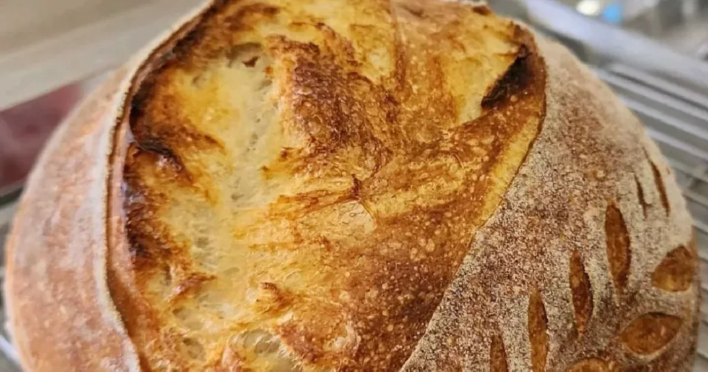 Obrázek receptu na domácí kváskový chléb.