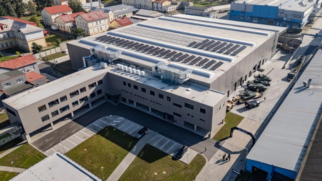 Hala, v níž se budou servisovat tanky Leopard 2