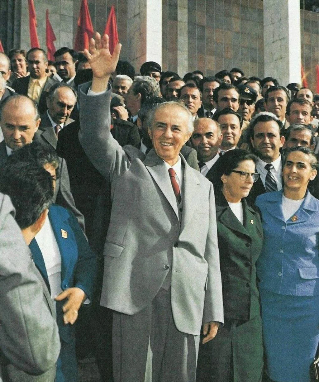 enver-hoxha-leader-of-communist-albania-greets-the-people-1981-b1fb76