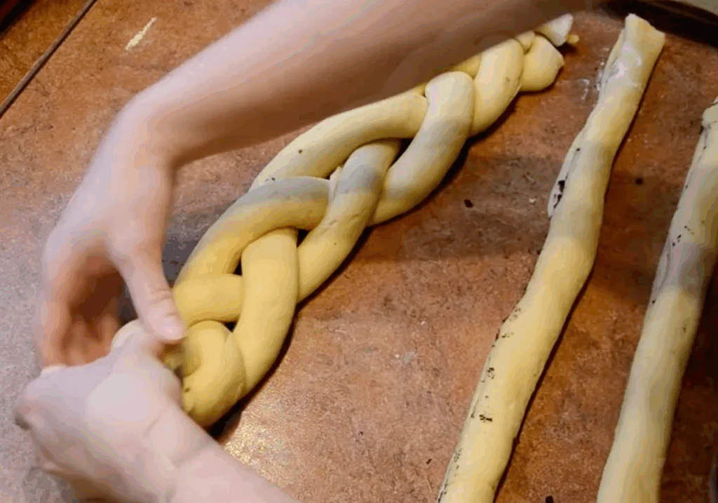 Obrázek k receptu na vánočku plněnou mákem