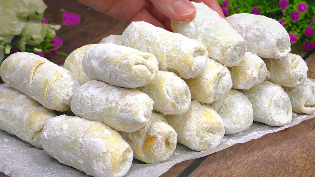 Obrázek k receptu: Sváteční vůně vanilky: Křehké rohlíčky plněné ořechovou směsí