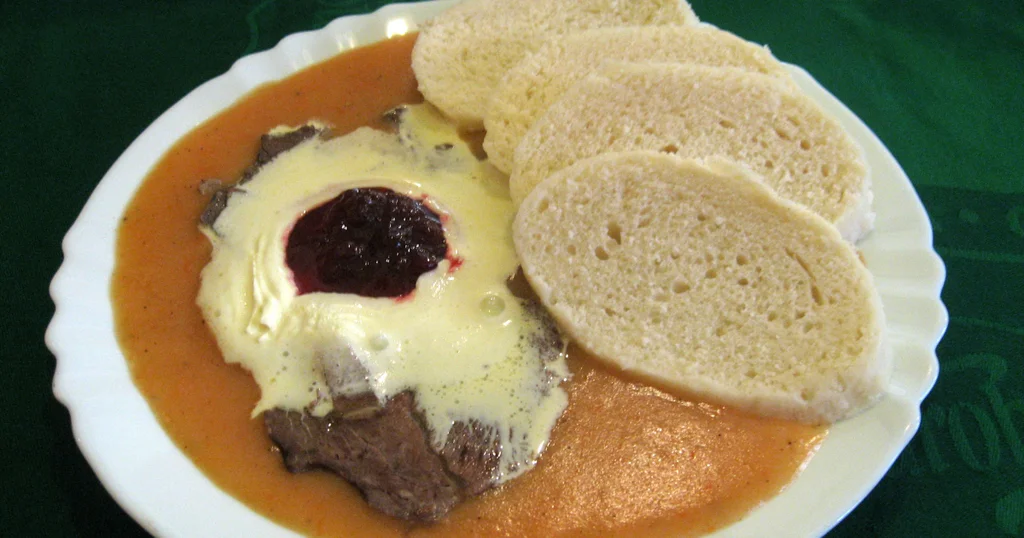 Obrázek kvízu na téma retro jídla Československé éry.