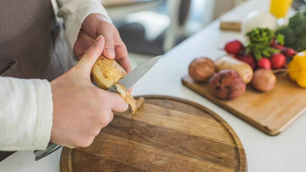 Neobvyklé tipy pro úklid domácnosti: 3 věci, které můžete vyčistit s pomocí brambor