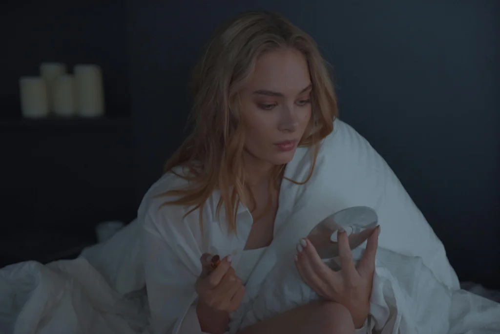 Jak si po čtyřicítce vybudovat večerní rutinu, která zklidní hlavu a připraví tělo na klidný spánek bez probouzení