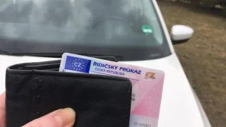 Máte řidičák skupiny B? Můžete toho řídit mnohem více, než si myslíte. O některých dopravních prostředcích nemáte ani tušení