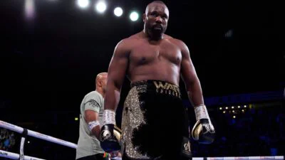 41letý Derek Chisora šokoval fanoušky! Legendární boxer převálcoval Švéda a může jít o titul