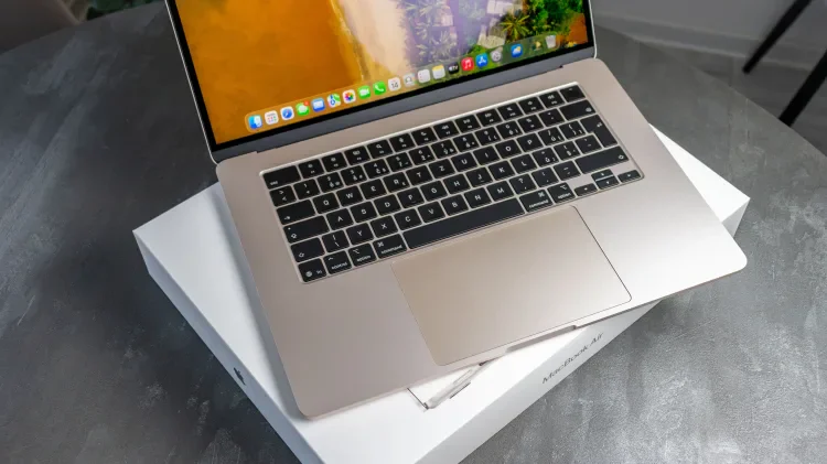 MacBook Air M5 1