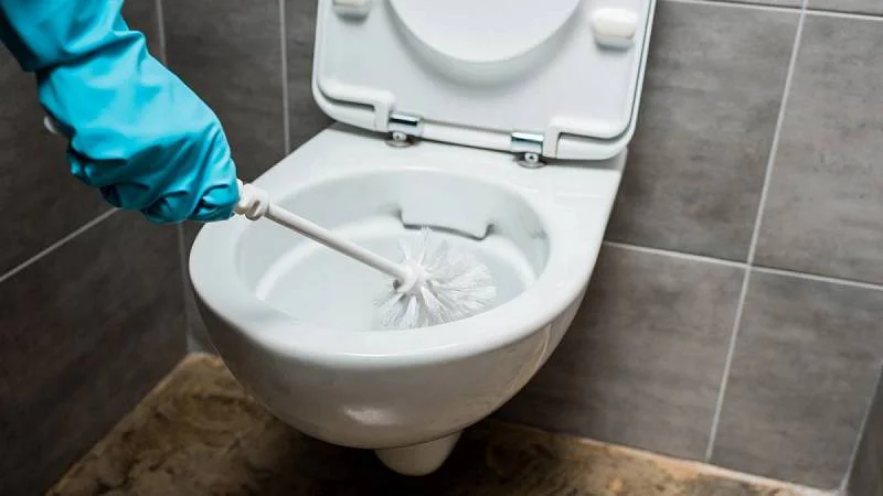 Pozor na bakterie, tyto věci v domácnosti okamžitě vyměňte: Je dost možné, že je máte déle než je zdravé