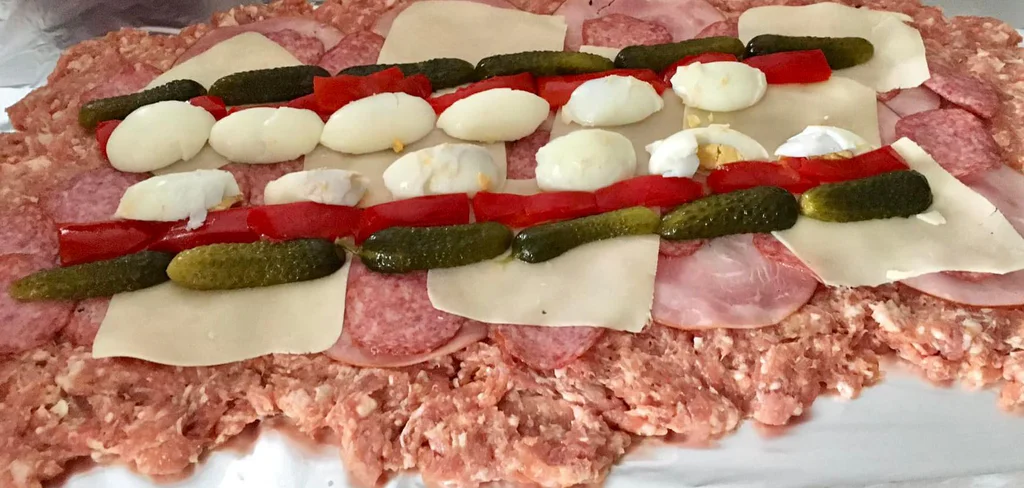 Obrázek receptu na Královnu nedělní tabule: Sekanou s překvapením