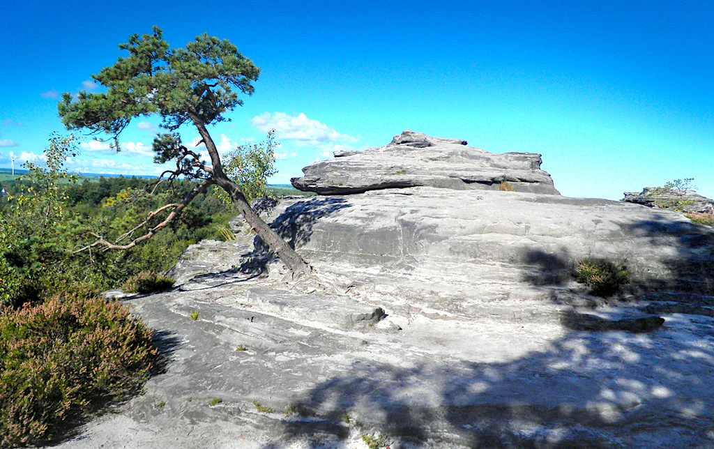 V Tiských stěnách