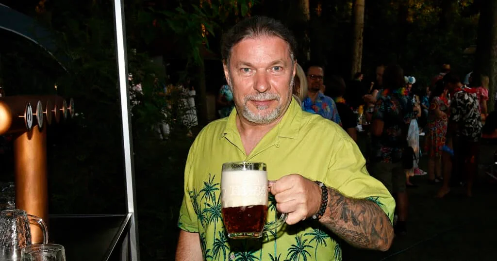 Petr Kolář s pivem