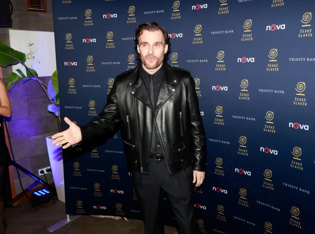 Mareš viděl, že se s Hezuckým něco děje. Gesto ze Slavíka dnes působí silněji než tehdy.