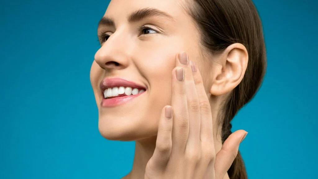 Jak vlastně bělení zubů funguje?