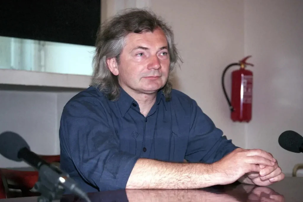 Legenda počasí zmizela beze slova. Co se tehdy stalo Jánu Zákopčaníkovi, kvůli čemu dostal zákaz v televizi.