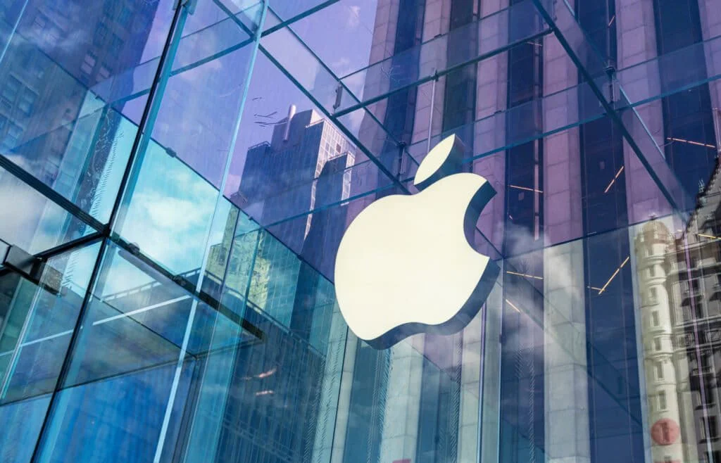 Tenhle materiál měl změnit všechno. Apple z něj dodnes nic neudělal
