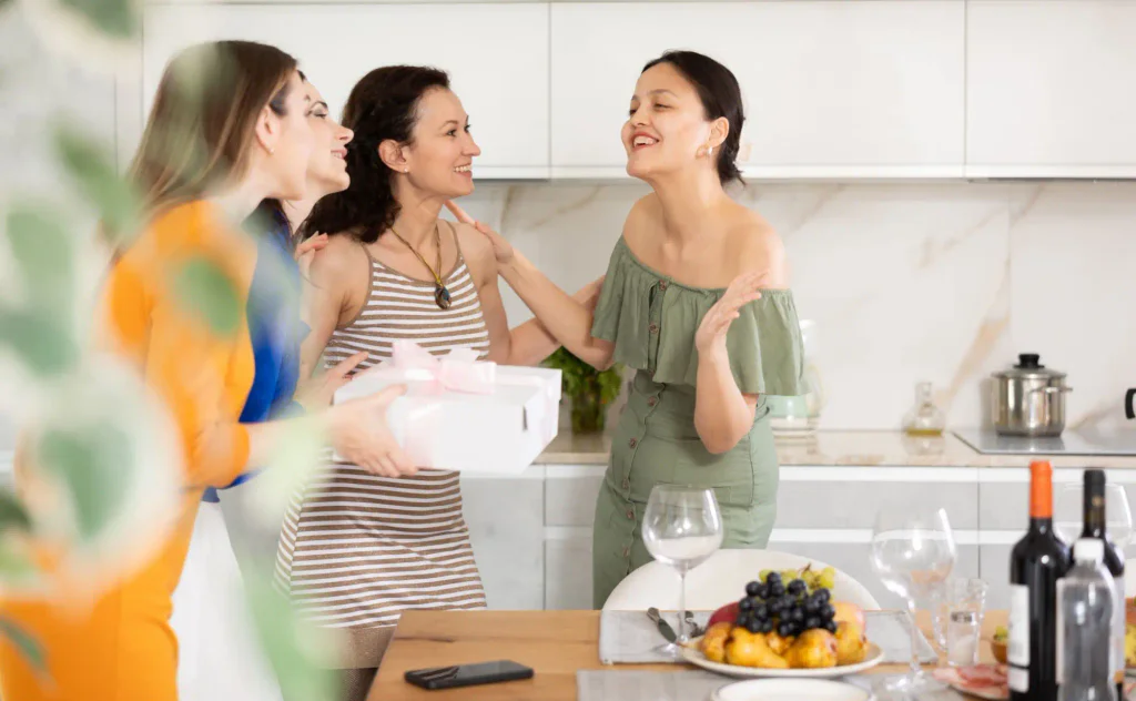 Dárek pro hostitele bychom měli vždy uvážlivě vybírat.