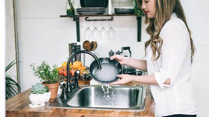 Ruční mytí jako standard