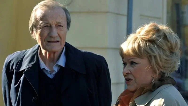 záběr z filmu Vrásky z lásky, Jiřina Bohdalová a Radoslav Brzobohatý (2012)