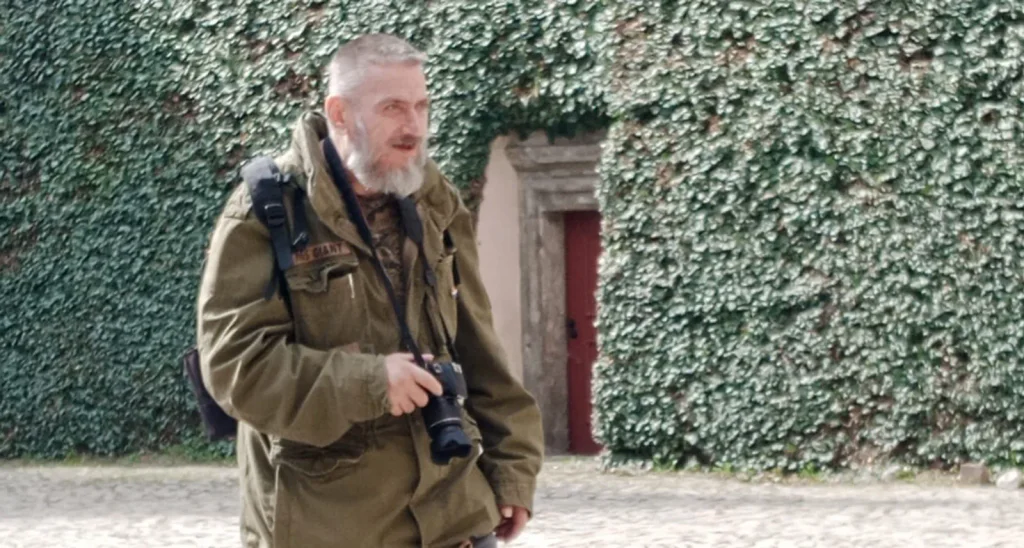 Martinův stav se rychle horšil. Vysoký tlak v plicních cévách léčili pomocí pumpy, až pak se situace obrátila.