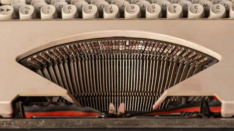Vymeťte z půdy pavučiny, možná objevíte starý psací stroj, který vám vydělá na vánoční dárky