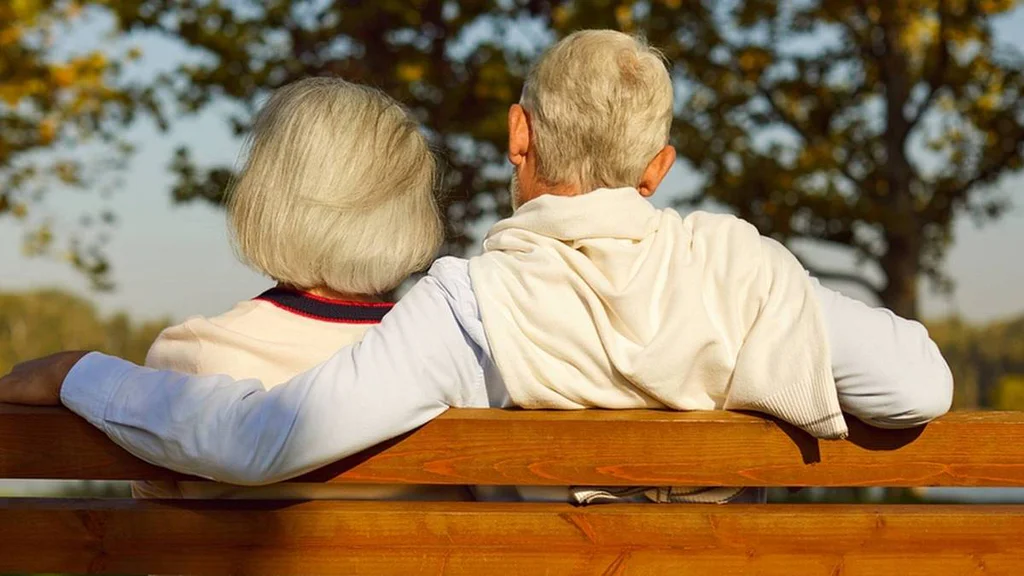 Online seznamky pro 65+, na co si dát pozor a co čekat