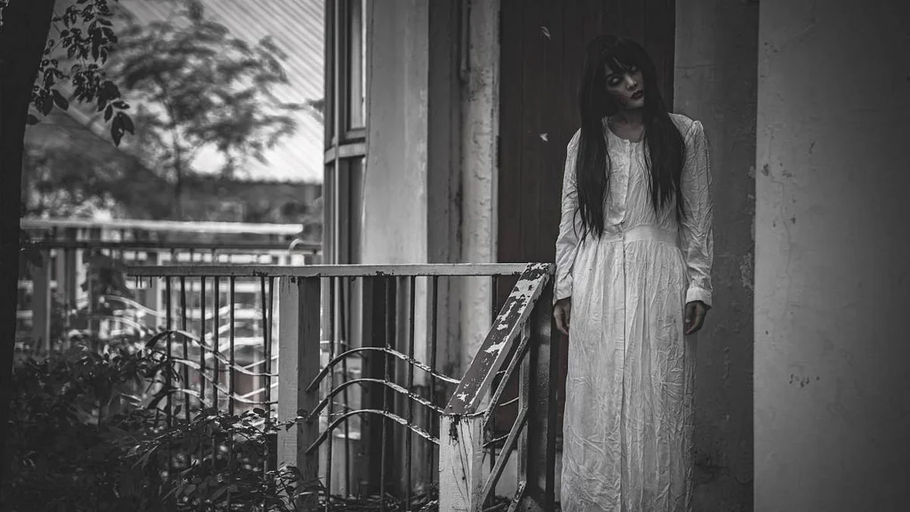 Unikátní nález upírky ze 17. století v Polsku. Vědci ji našli se srpem na krku a visacím zámkem na palci levé nohy 